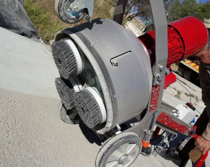 FLOOR PREPARATION EQUIPMENT DECO BRUSH SYSTEM